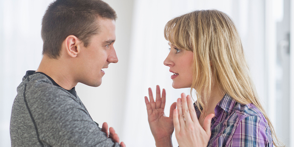 با گفتن 7 عبارت، بحث با همسرتان را به دعوایی بزرگ تبدیل می کنید