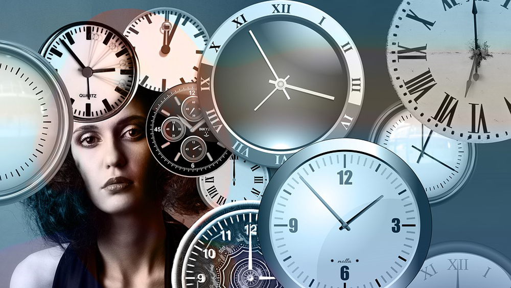 اتلاف وقت - وقت طلاست - صرفه‌جویی در زمان - زن‌های موفق - موفقیت زنان